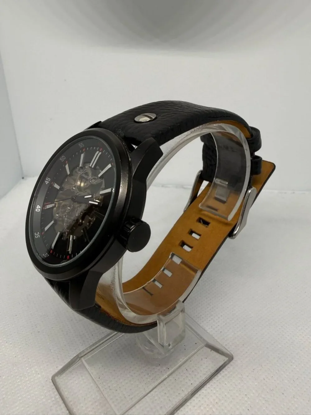 Kenneth Cole kenneth cole
