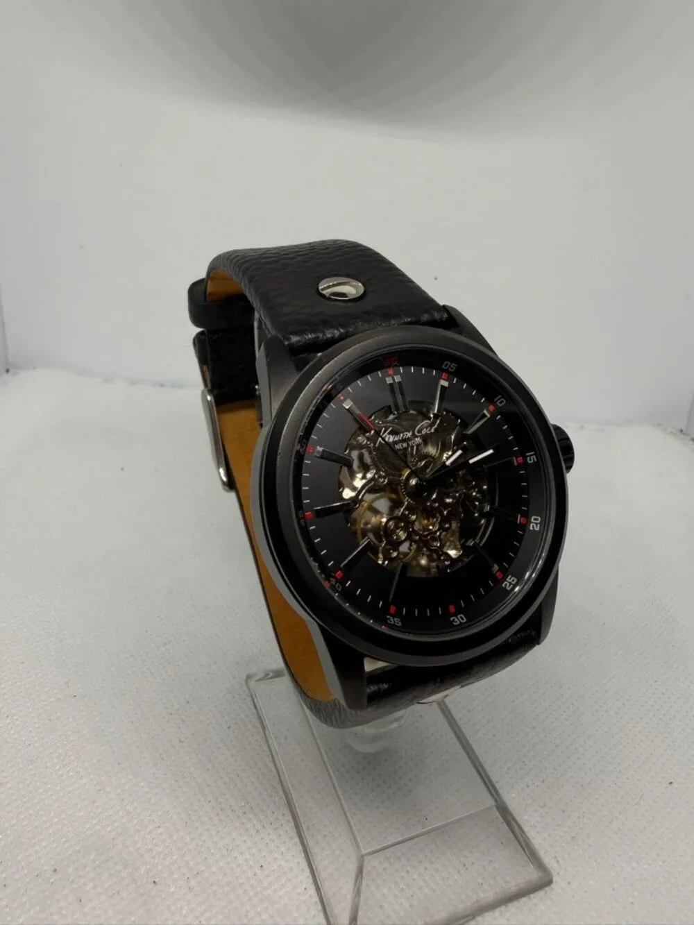 Kenneth Cole kenneth cole
