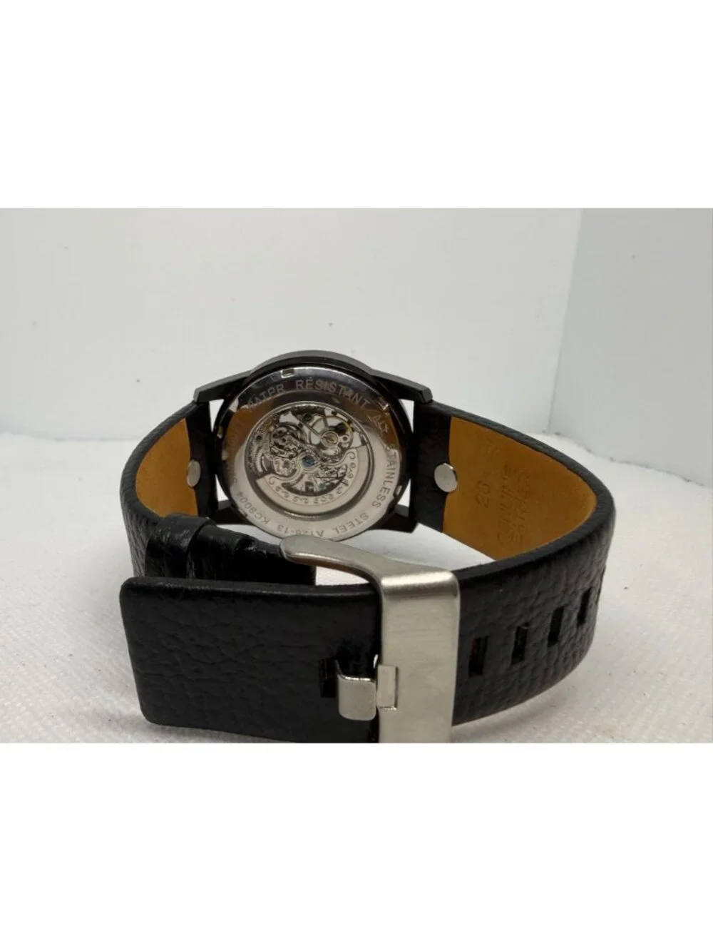 Kenneth Cole kenneth cole