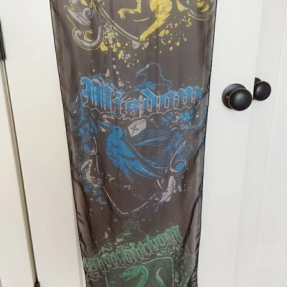 Unbranded scarf measures