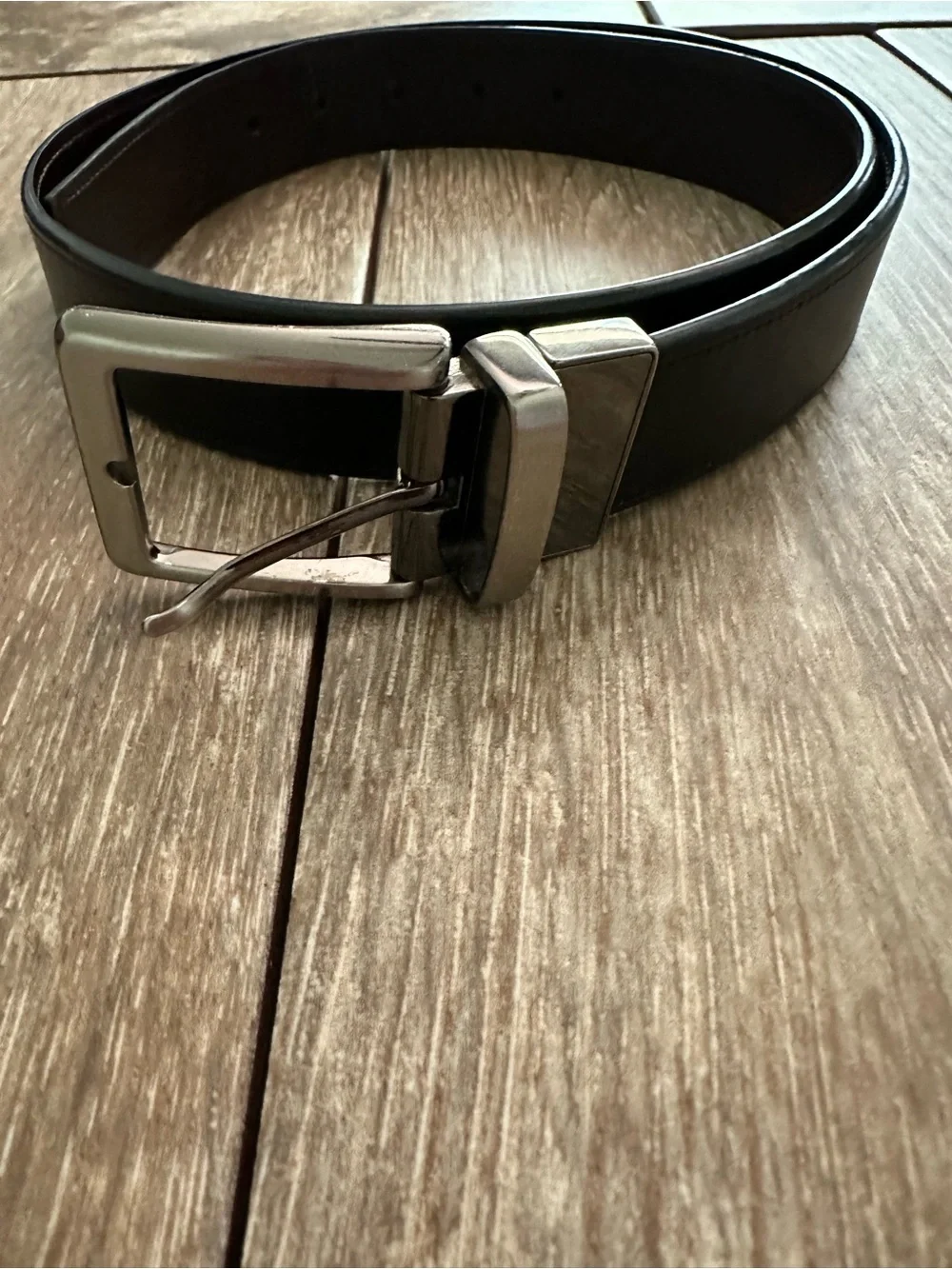 Classic Reversible Black to Brown Leather Belt with Silver Buckle