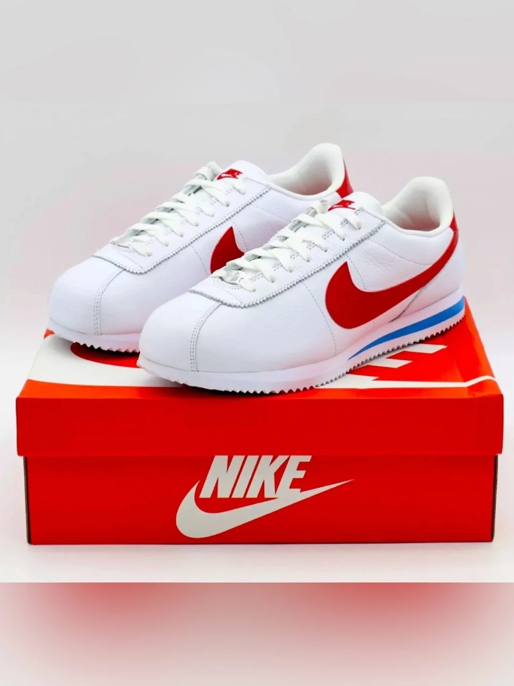 NIKE Cortez Women’s size 9.5