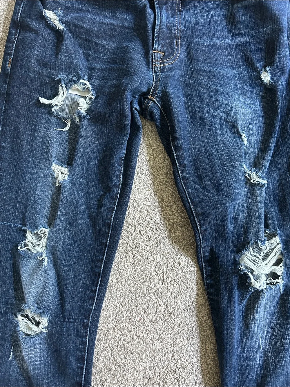 American Eagle Distressed Dark Wash Jeans
