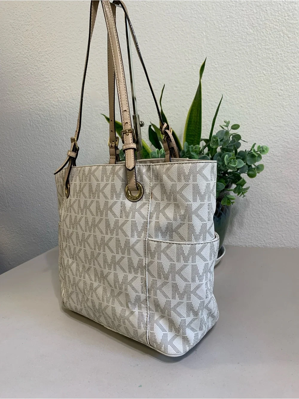 Michael Kors leather tan