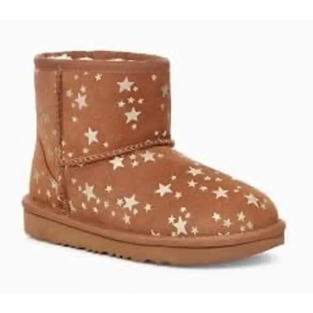 UGG new without
