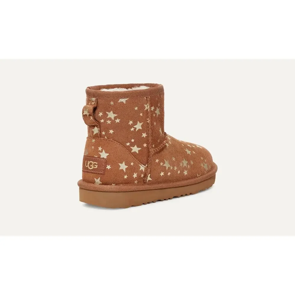 UGG new without