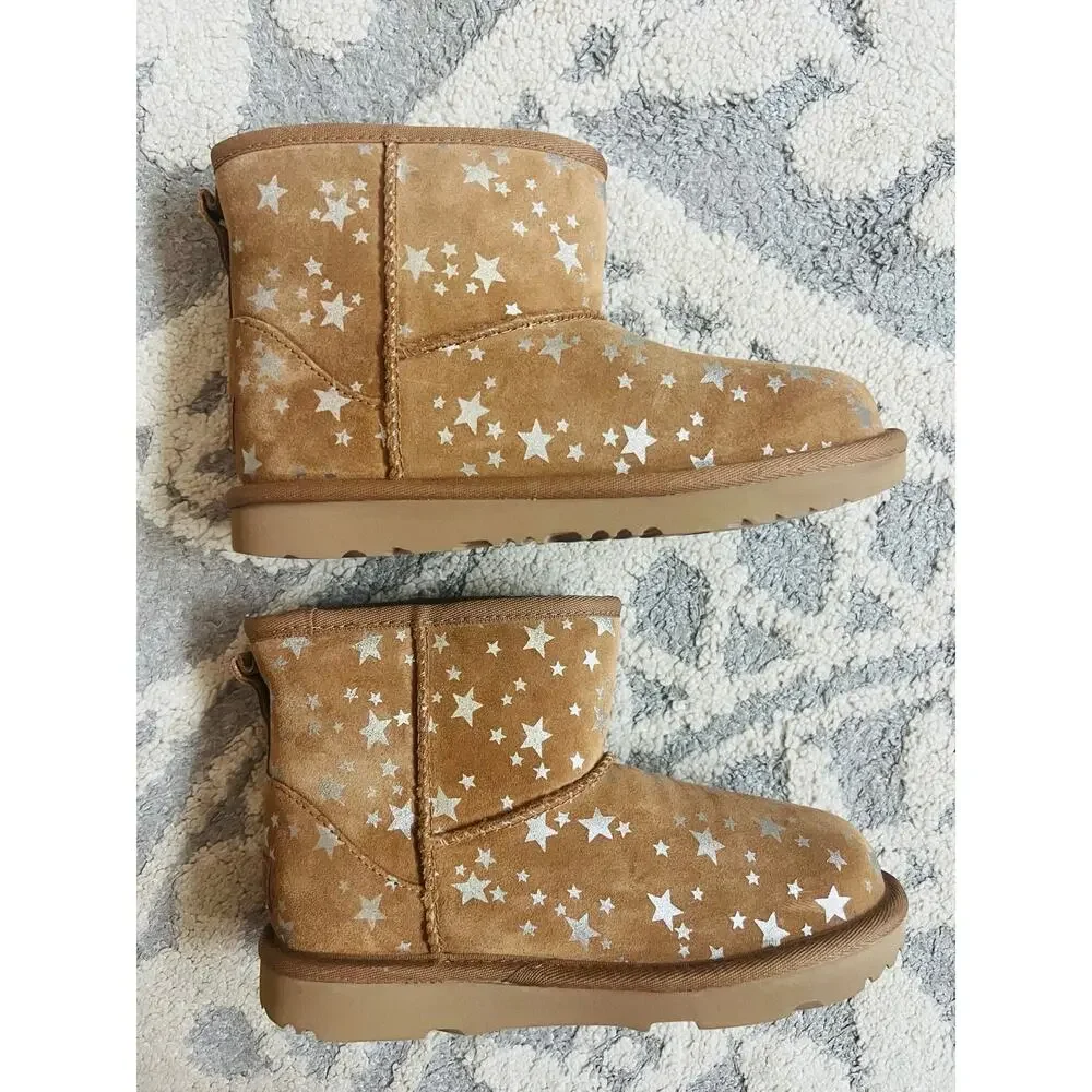 UGG new without