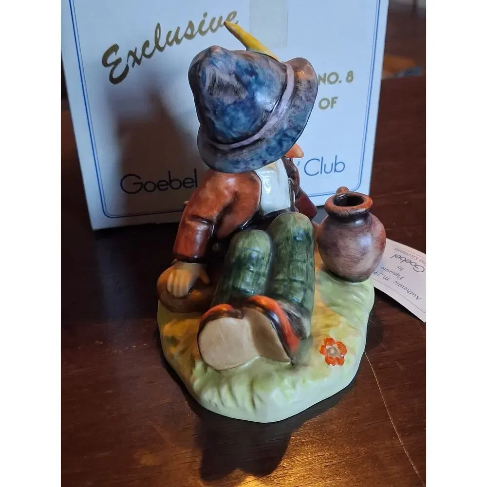 Hummel, Goebel this figurine