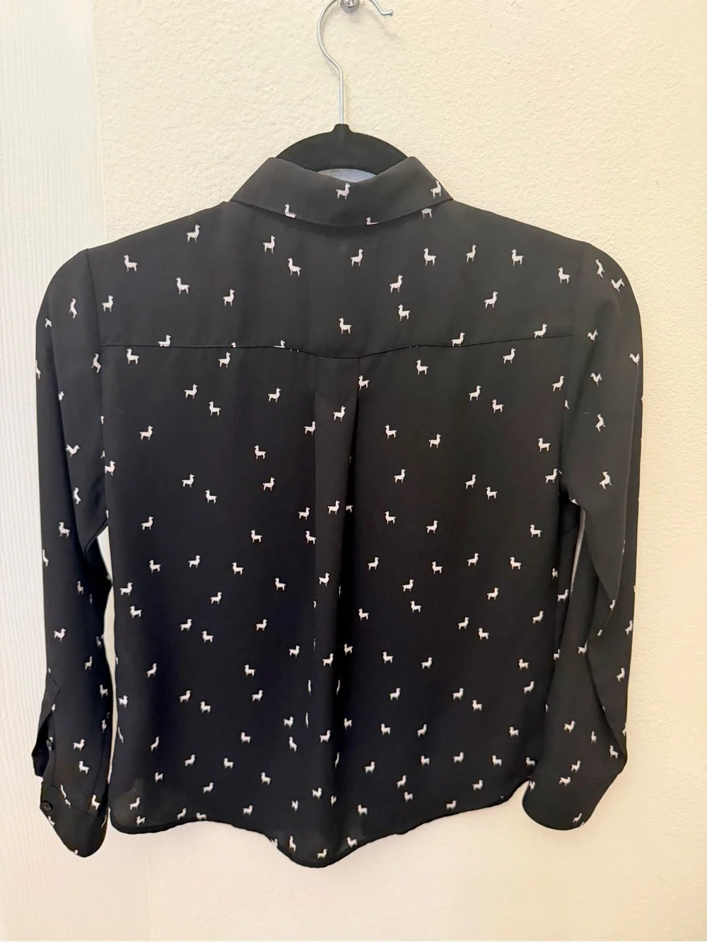 Banana Republic crisp black