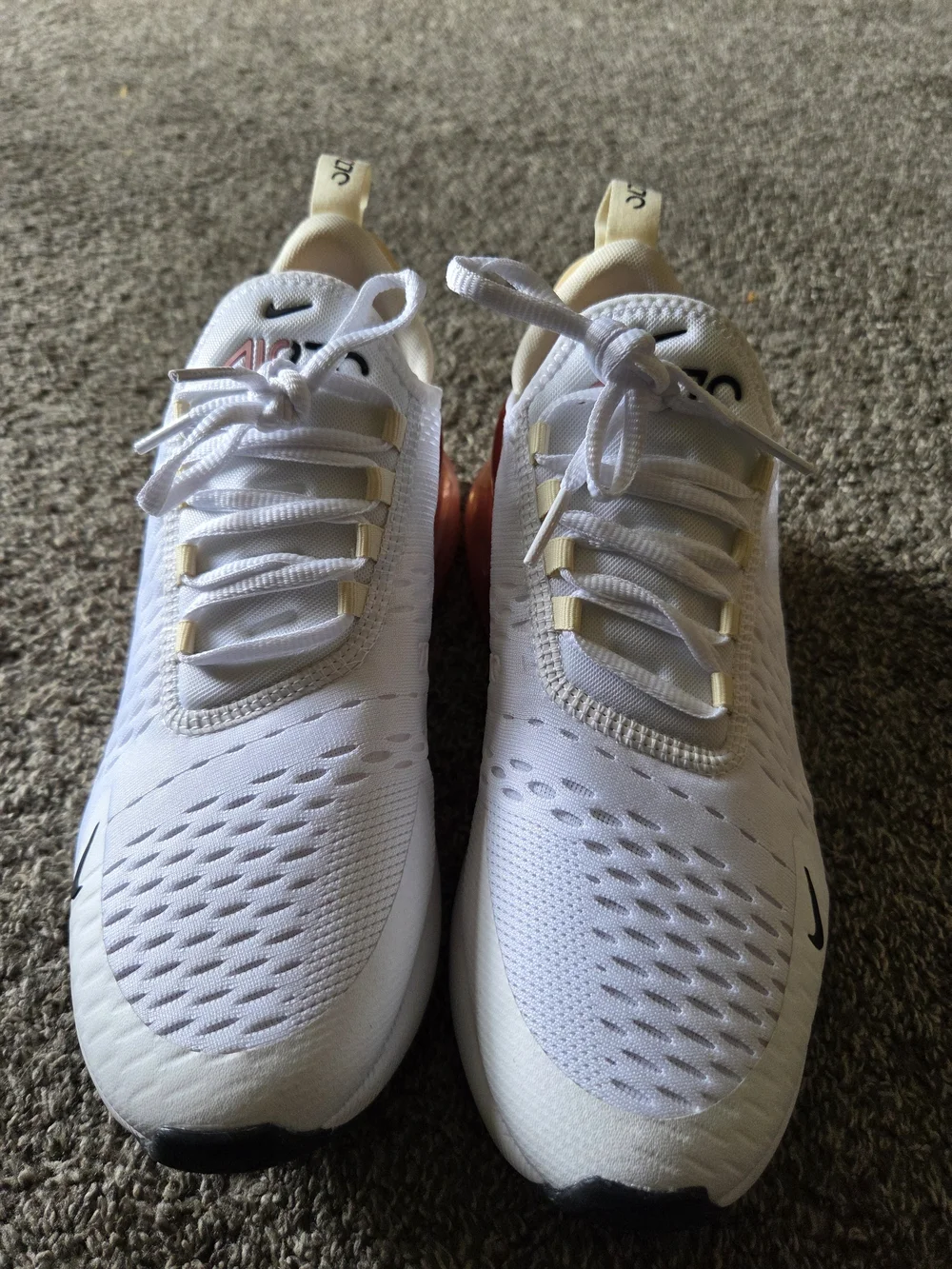 Womens Nike Air Max 270 White/Beige Running Shoes 8.5