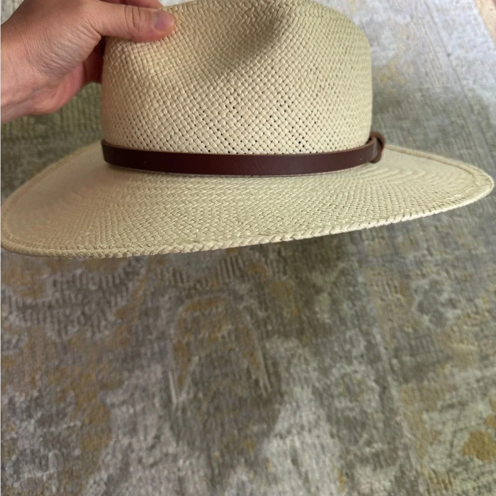 Janessa Leone lightweight woven