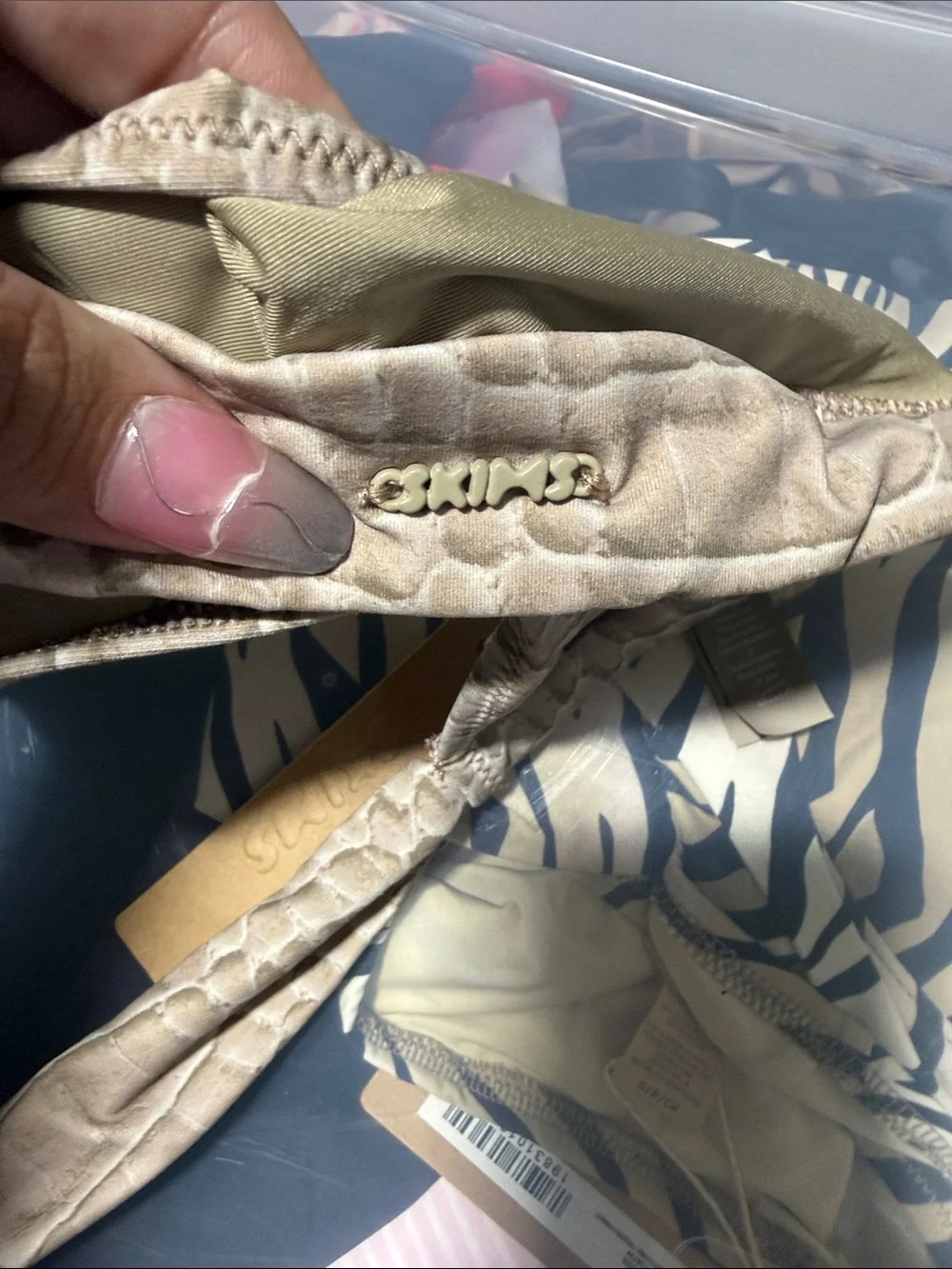 SKIMS nwt size
