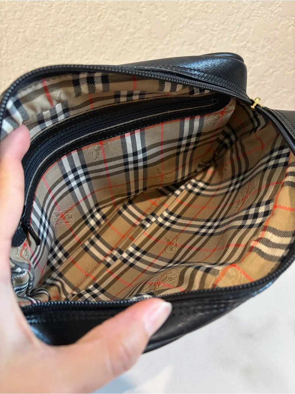 Burberry classic toiletry
