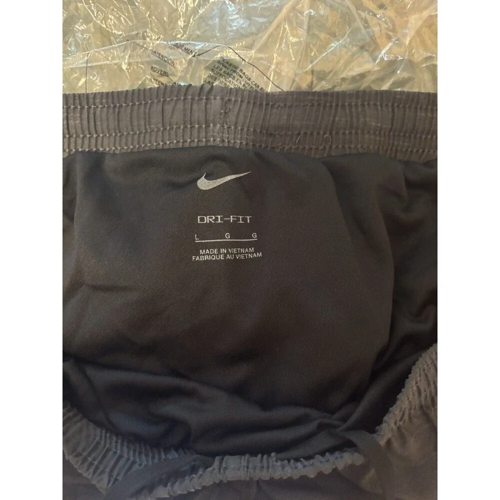 Nike women gray