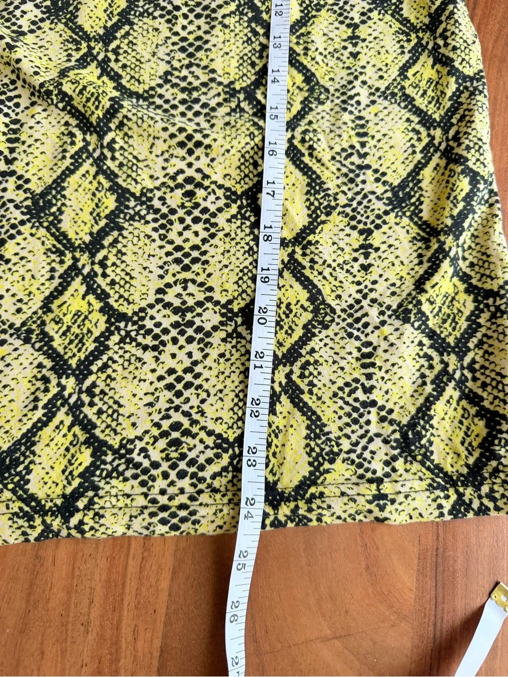 Nike women yellow