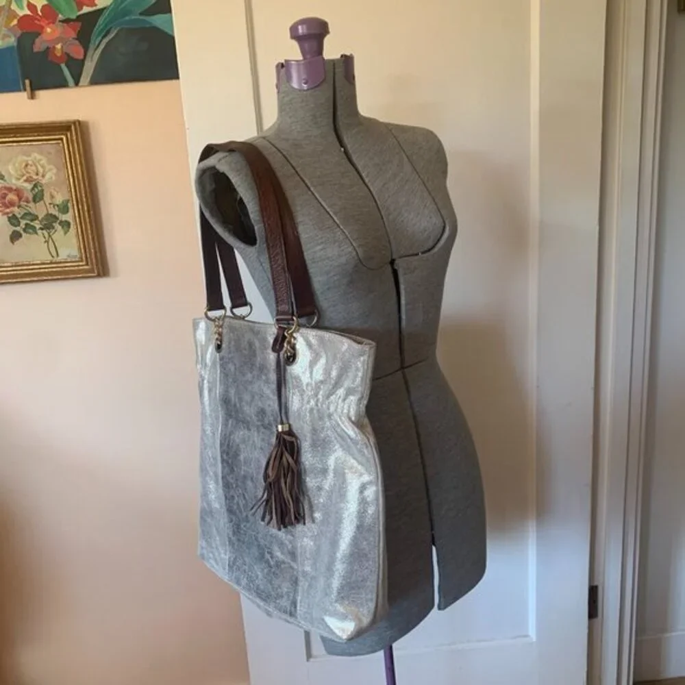 Cynthia Rowley Silver Metallic Leather Tote‎ Bag Brown Tassel Shoulder Bag