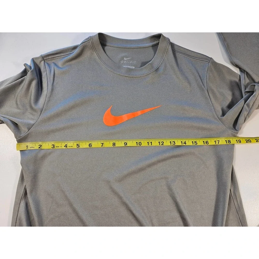 Nike youth xl