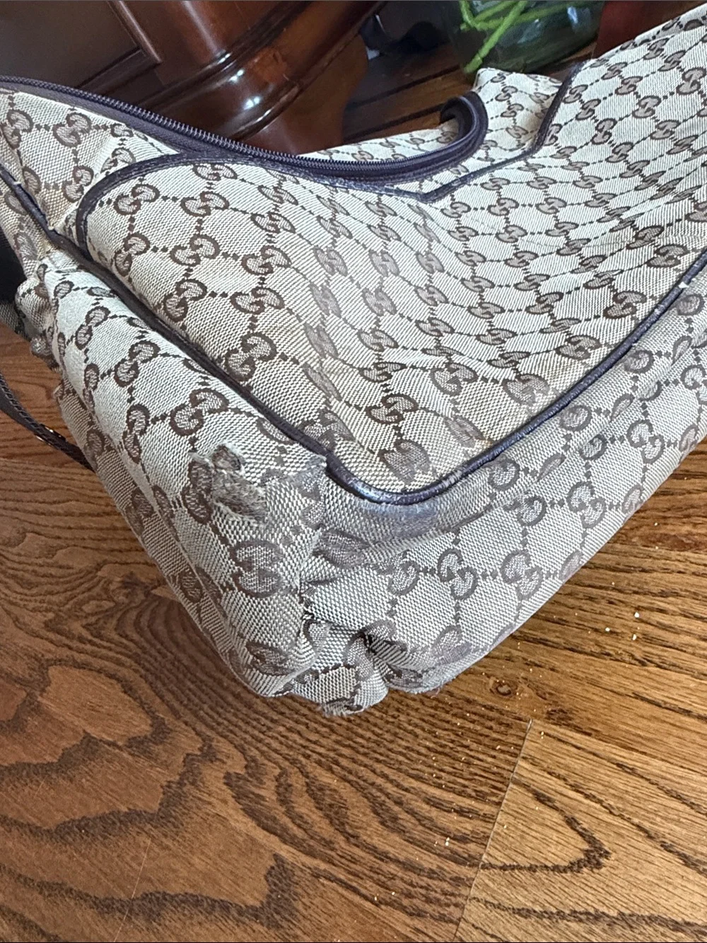 Gucci authentic gg