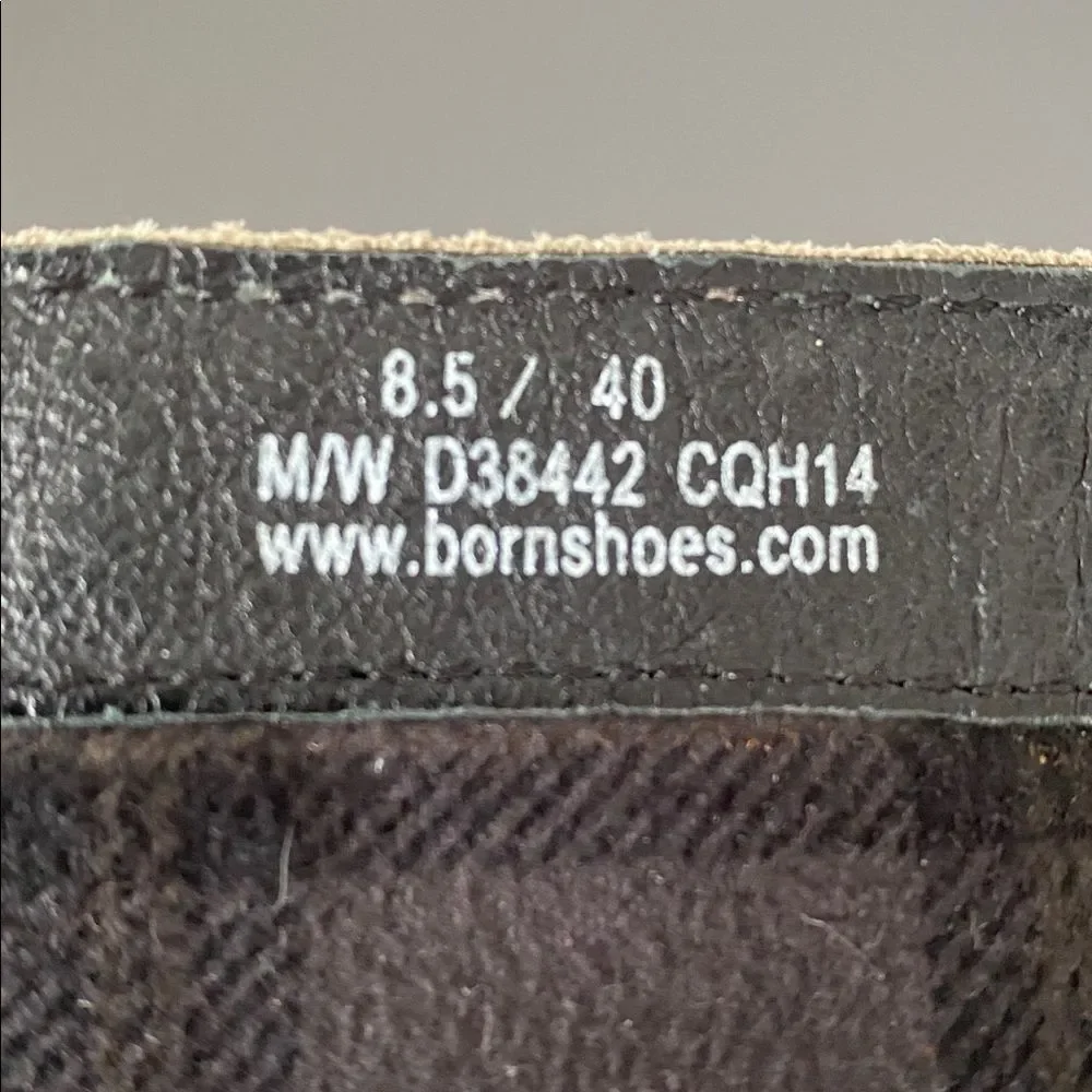 Born women’s tan