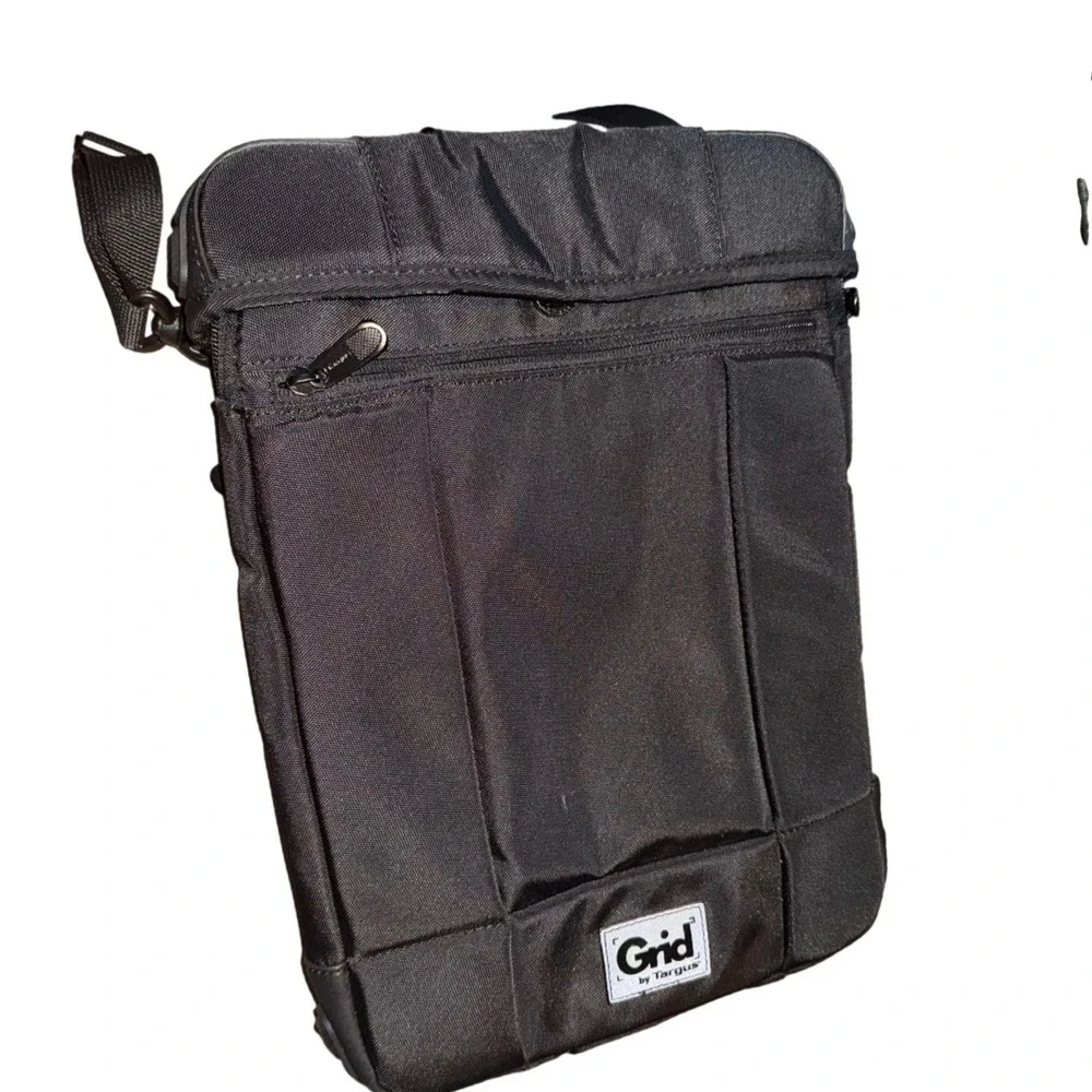 Incase Compass Backpack & Targus Grid 12