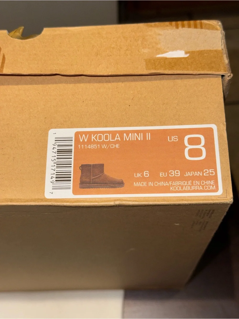 Koolaburra by UGG Classic Mini boots in a chestnut suede colorway S 8 NIB