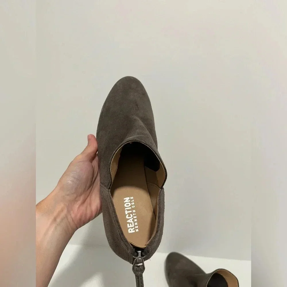 Kenneth Cole REACTION Side Skip Bootie size 8 NWOT