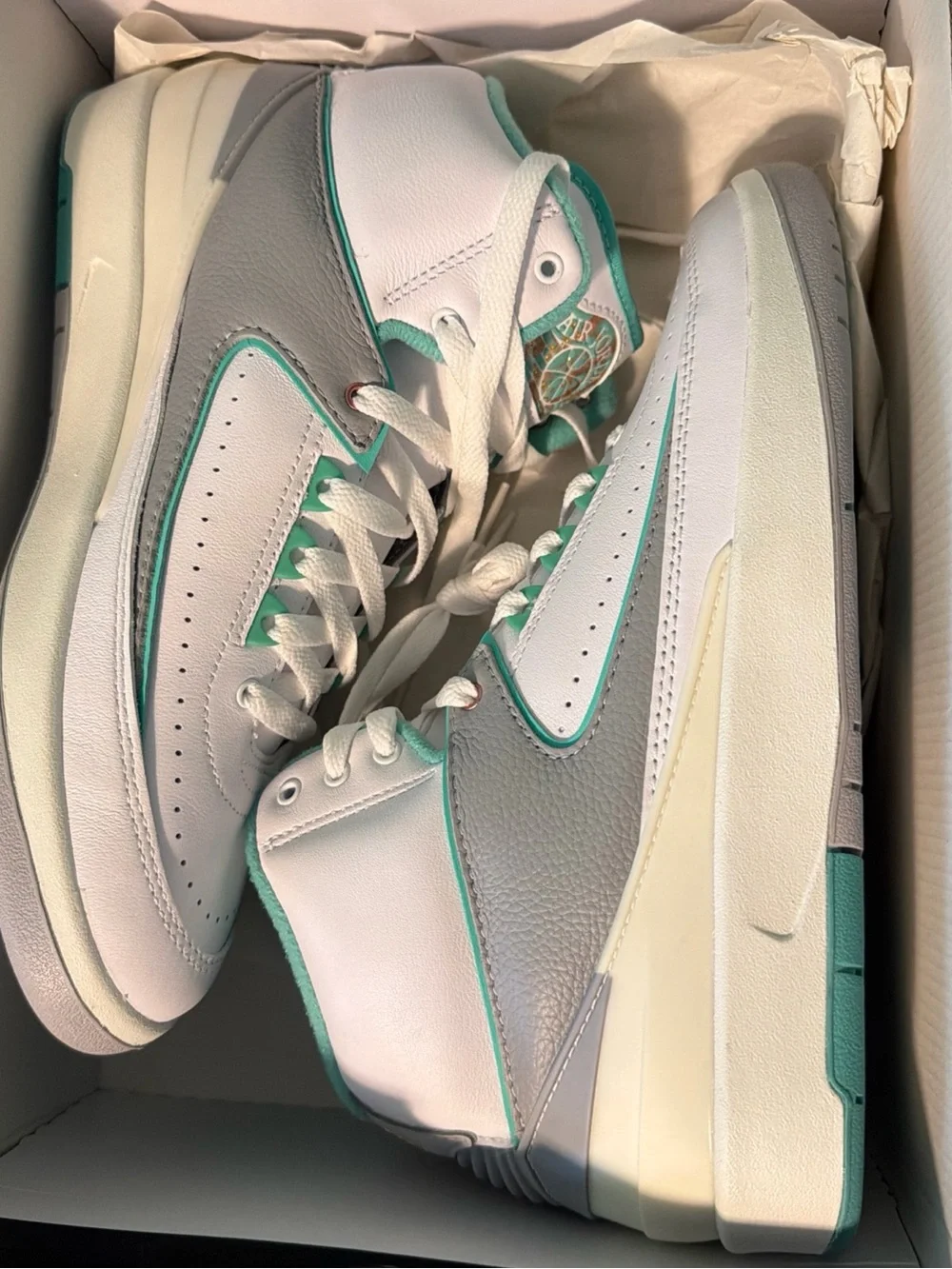 Jordan women’s white