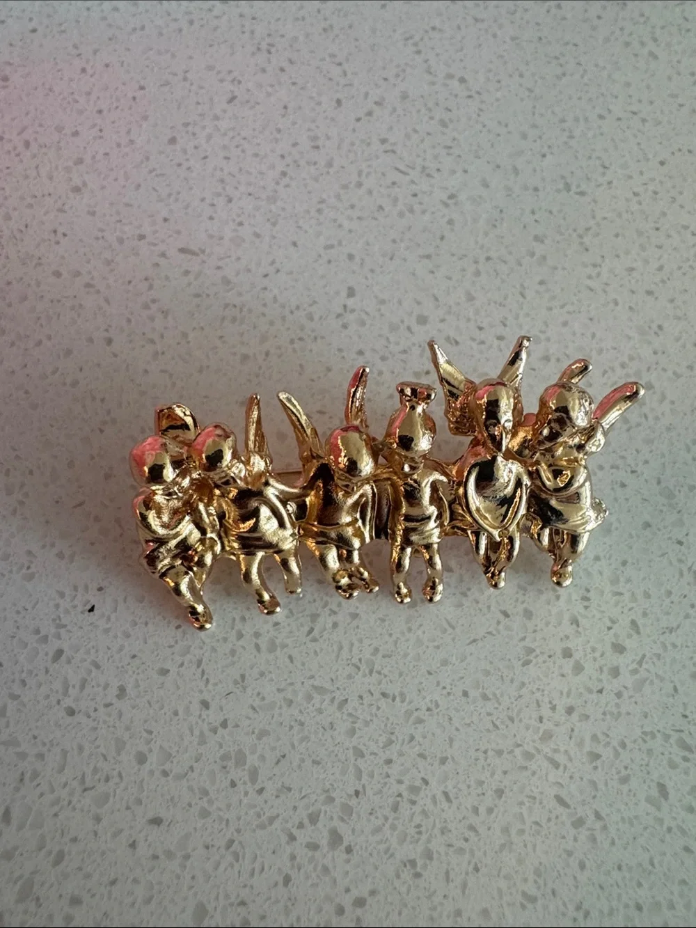 N/A elegant gold