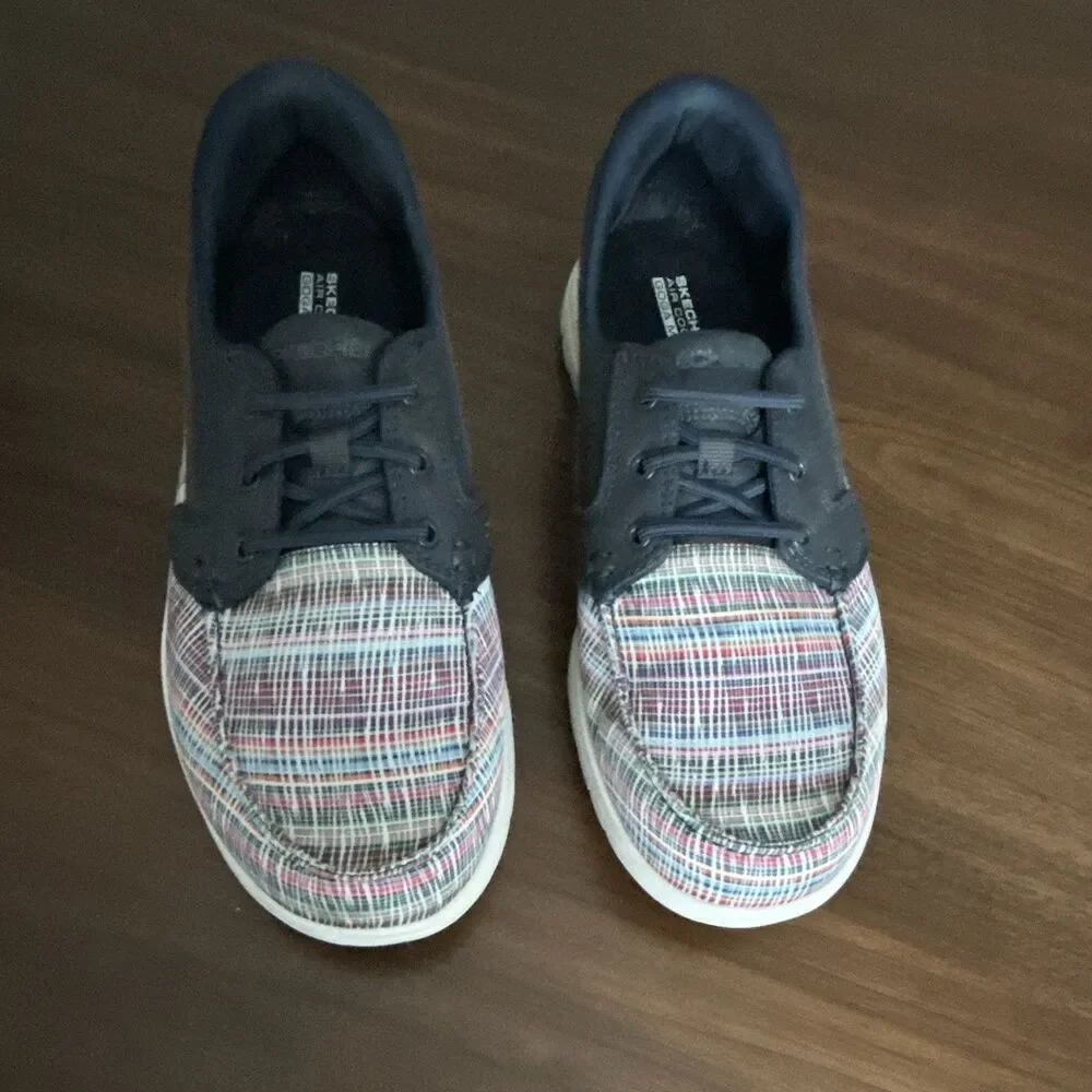 Skechers go goga