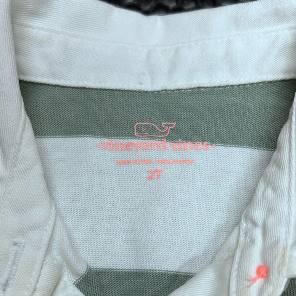 Vineyard Vines questions leave