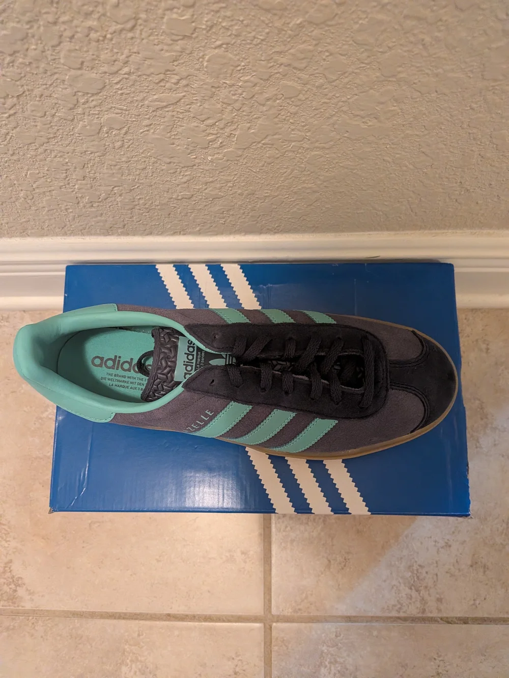 adidas classic gazelle