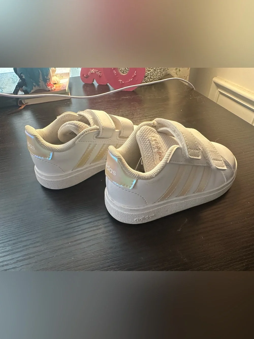 adidas low top