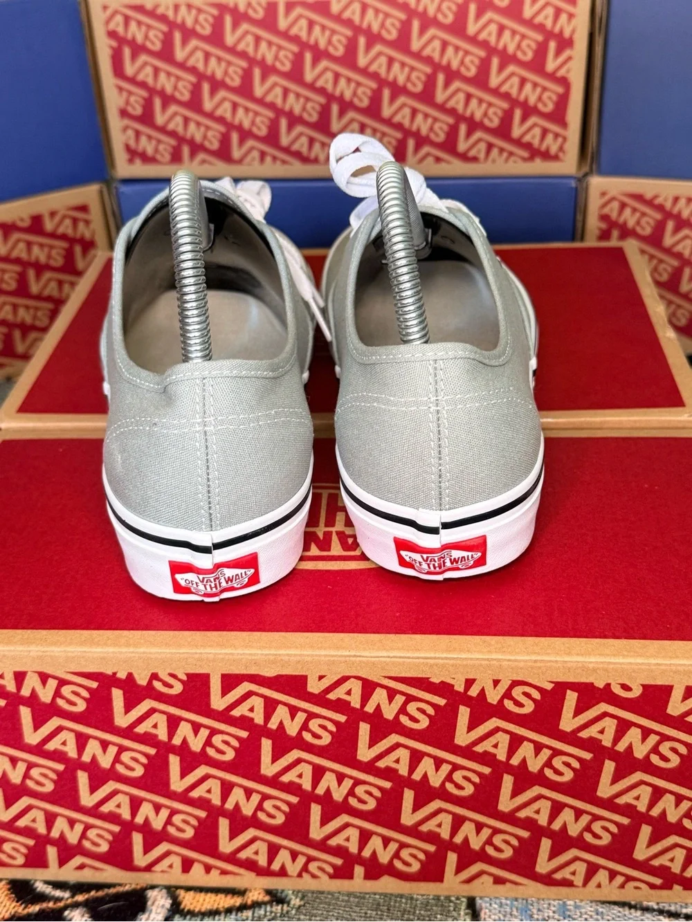 BRAND NEW Vans Men's Color Theory Authentic Low-Top in Pure Gray Men 8/Women 9.5