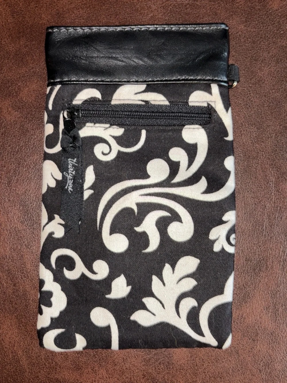 Thirty-One Black & White Damask Crossbody Organizer Purse Retired Print