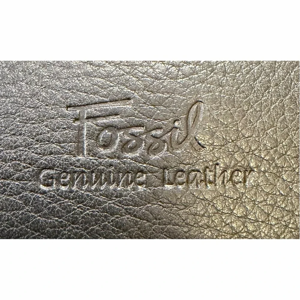 Fossil small wristlet