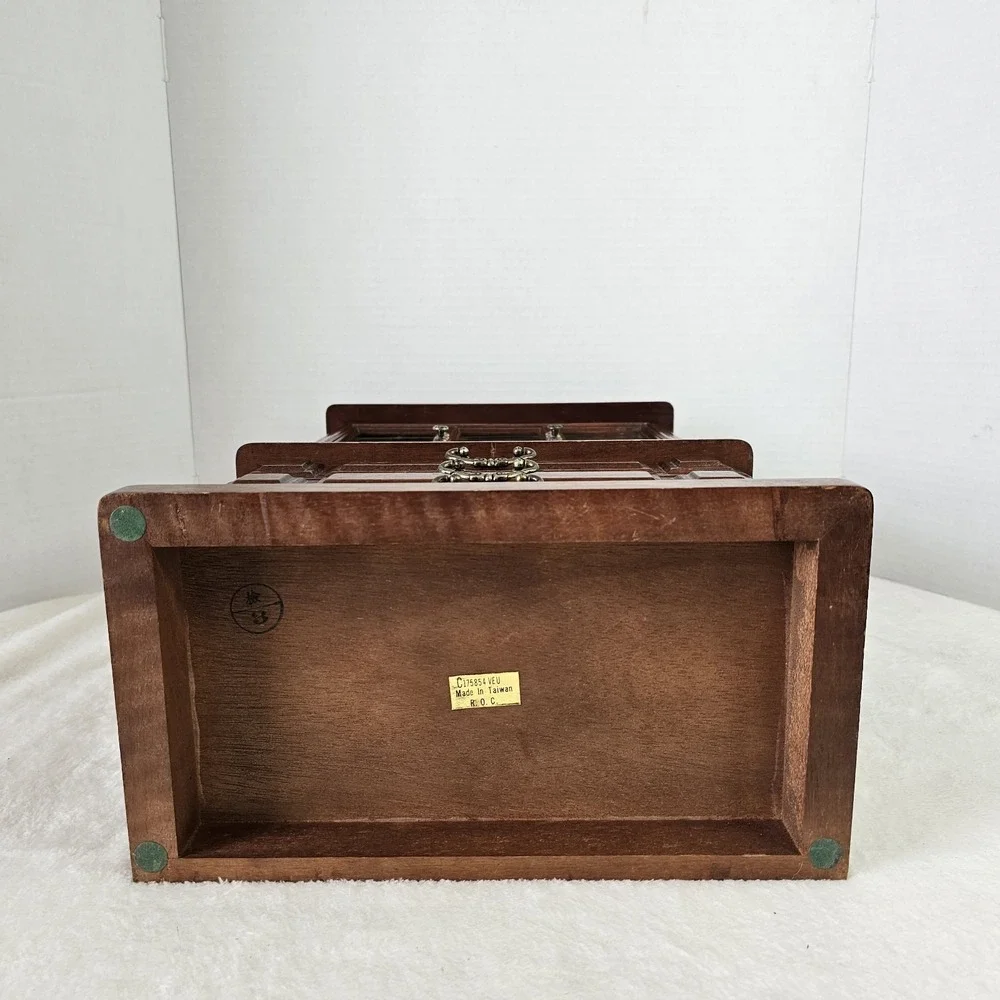 The Unbranded Brand this vintage
