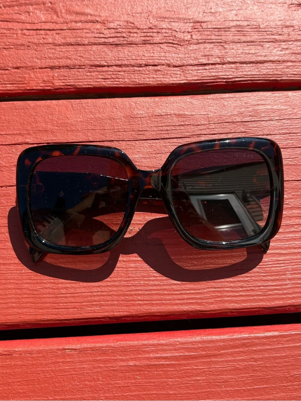 GUESS Oversized Tortoiseshell Square Sunglasses - Dark Brown Lenses