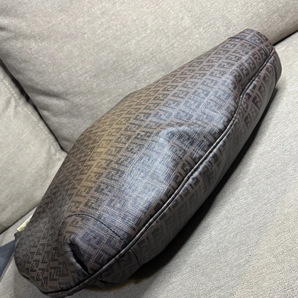 Fendi authentic hobo