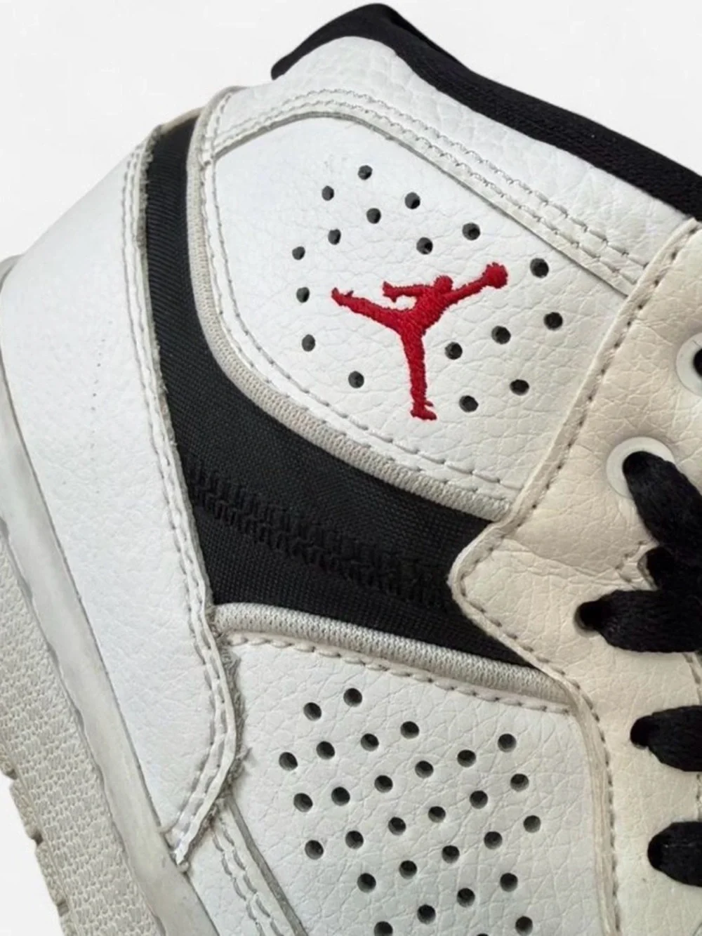 Jordan sole collar