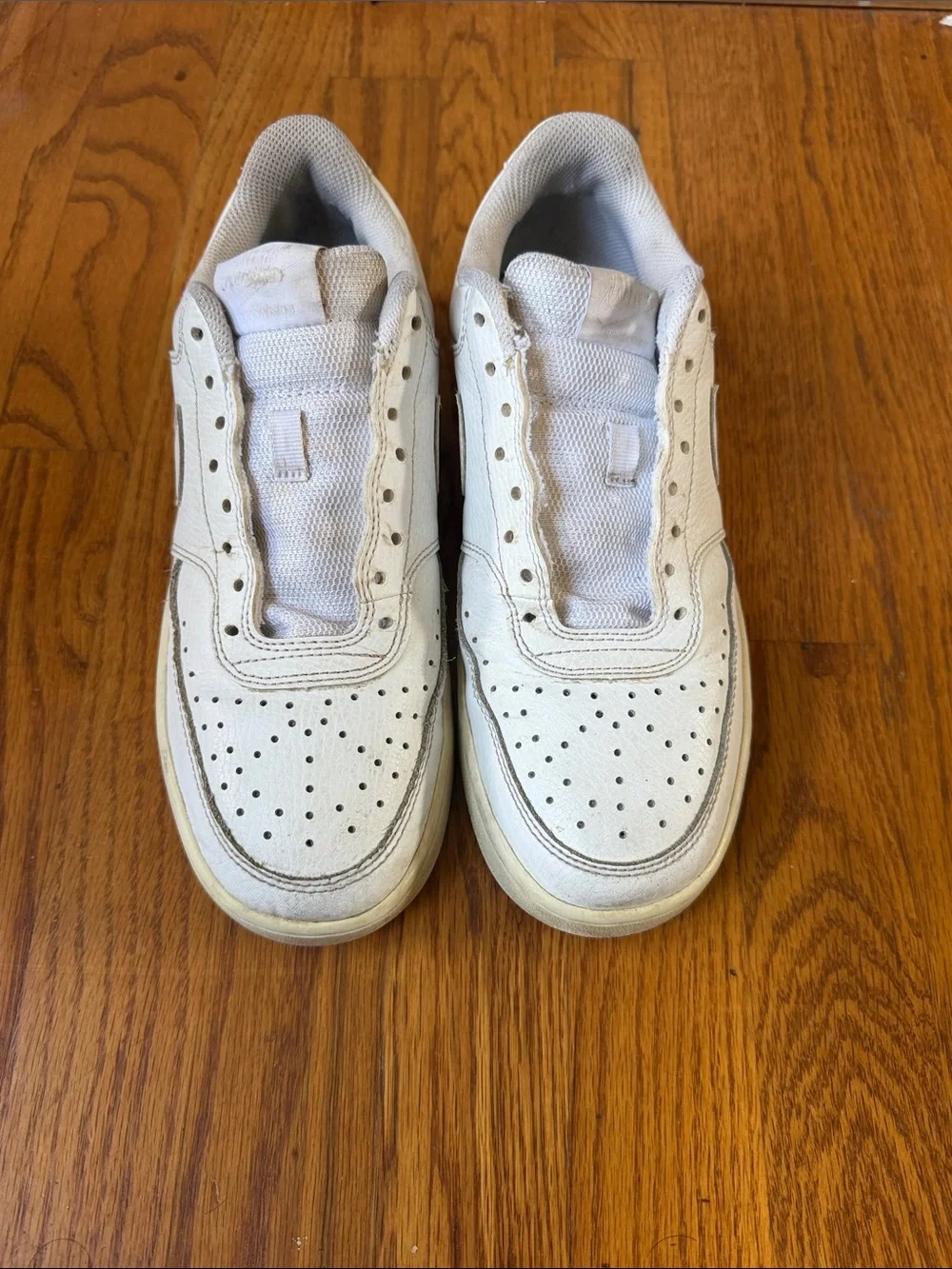 Nike Court Vision Low sneakers in women’s size 8.5.