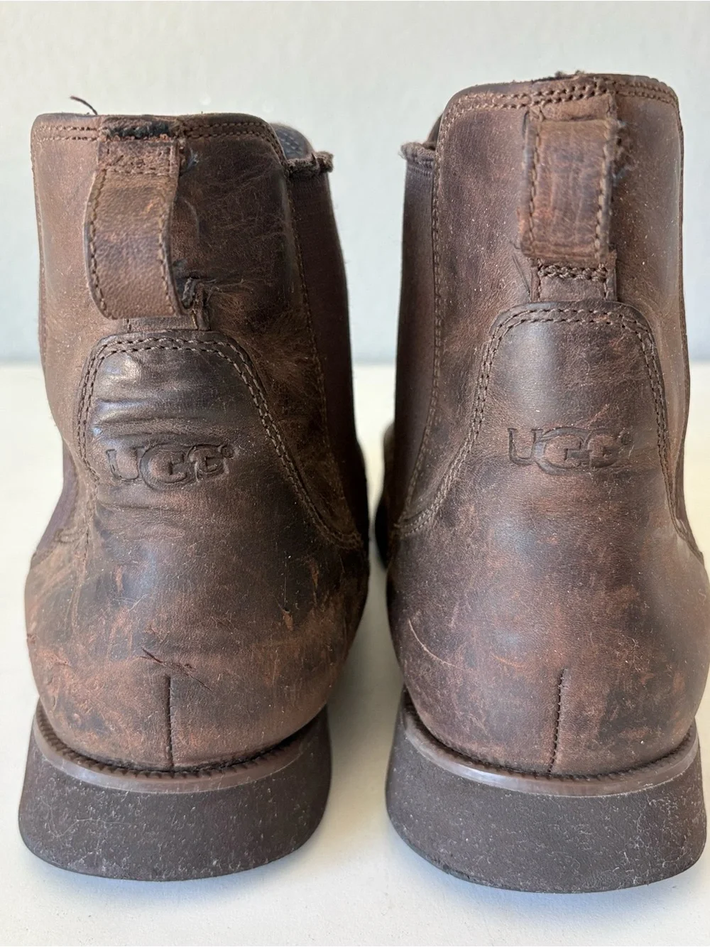 UGG Men's Biltmore Chelsea Boots Brown Leather Mens Size 10.5 Waterproof 1007995