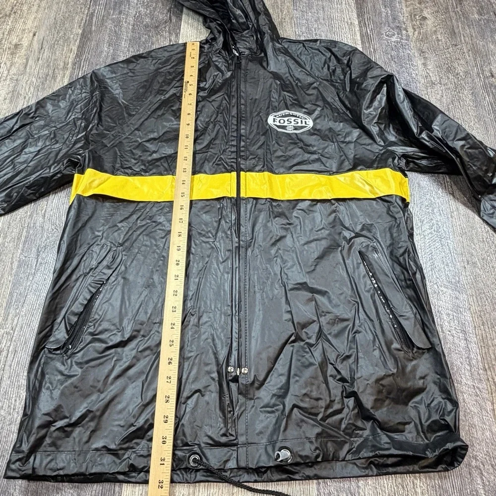 Fossil lightweight rain