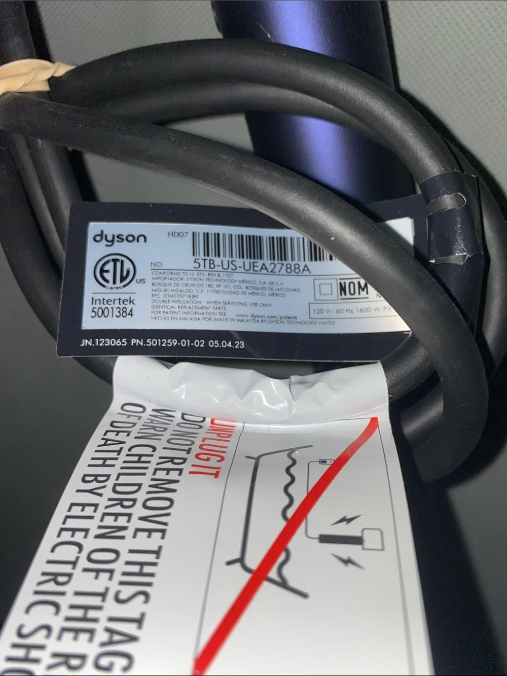 Dyson supersonic hairdryer