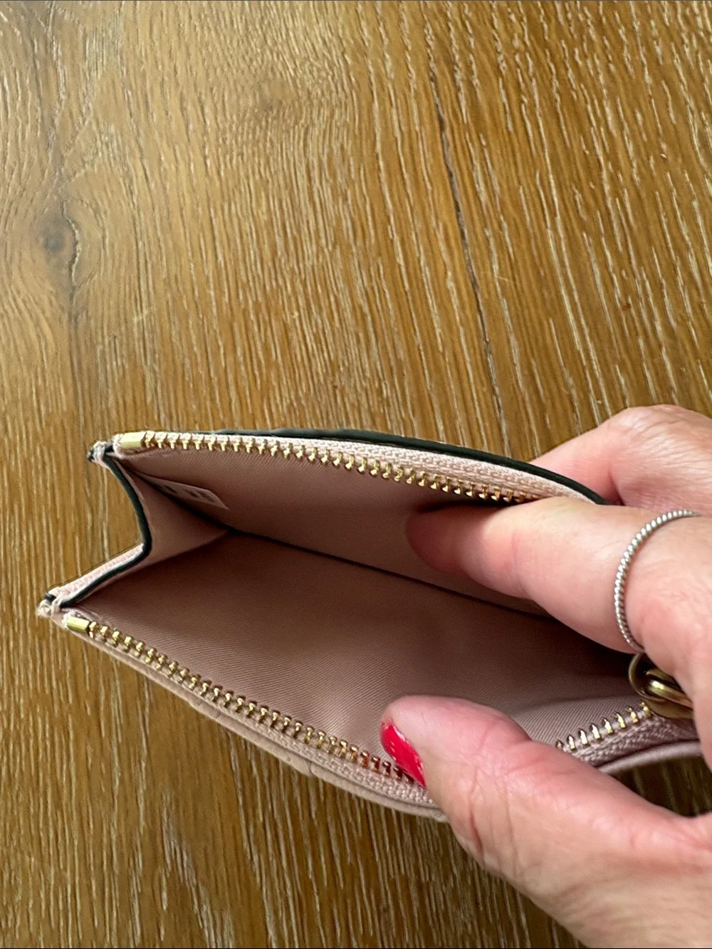 Tory Burch slim pebbled