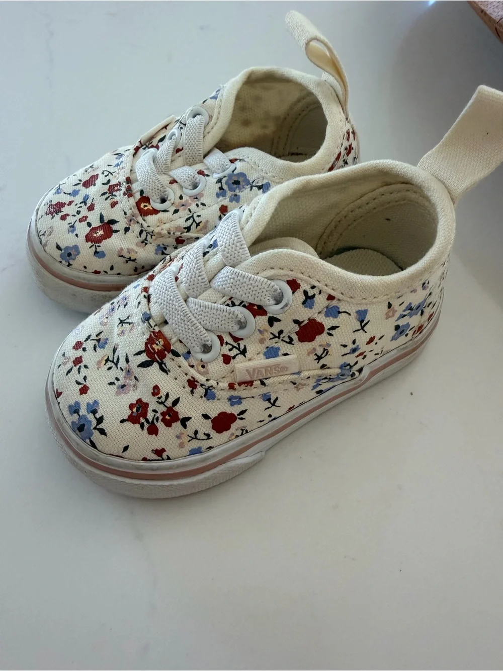 Floral Baby Vans - size 2.5