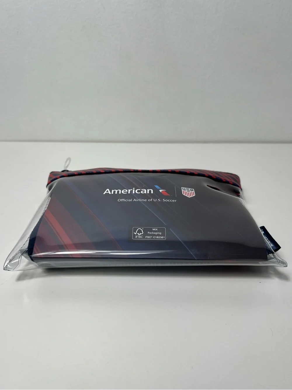 American Airlines details earplugs