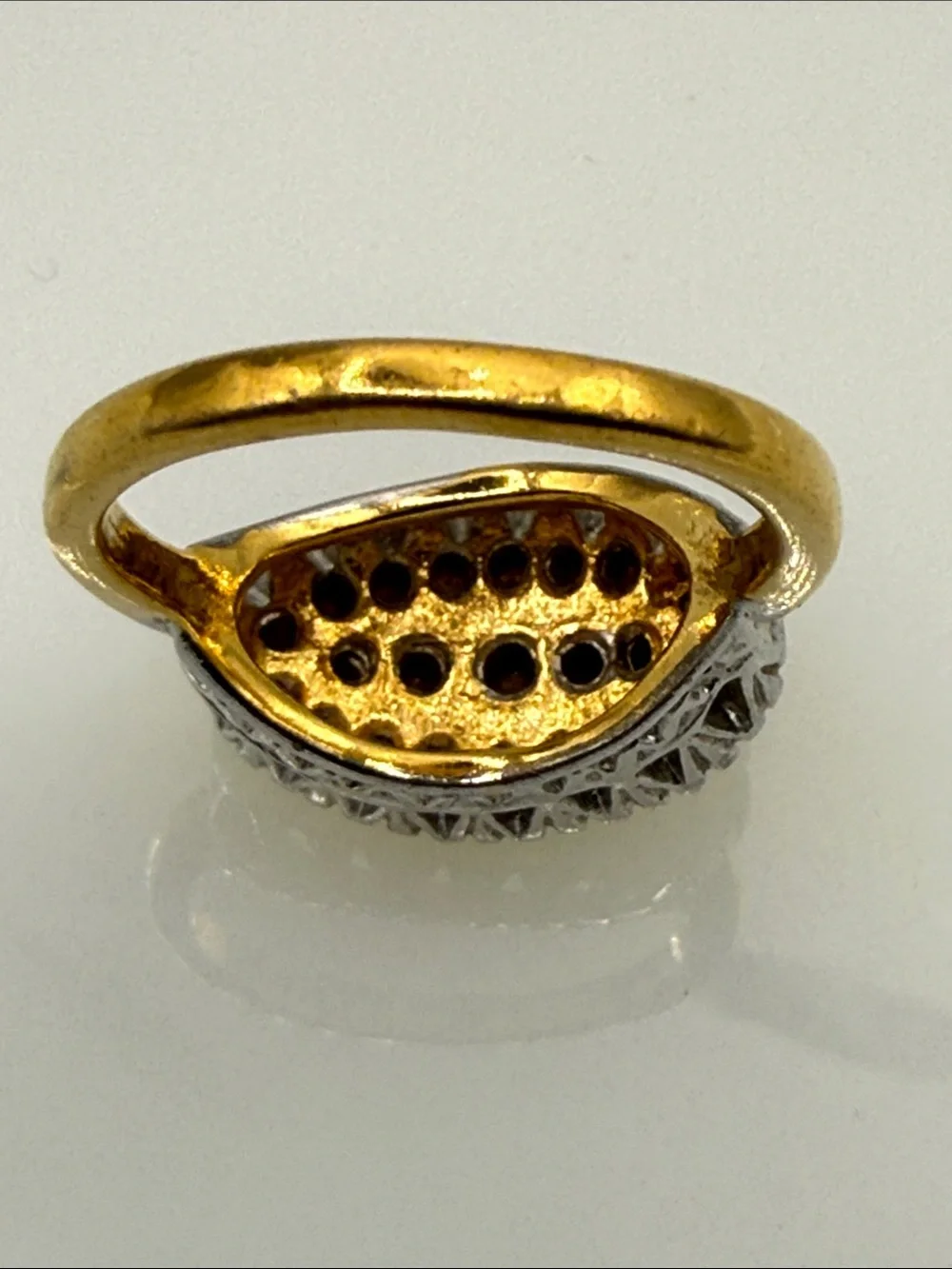 Stunning vintage 18K GE Golden Oval art deco pave rhinestone ring size 5