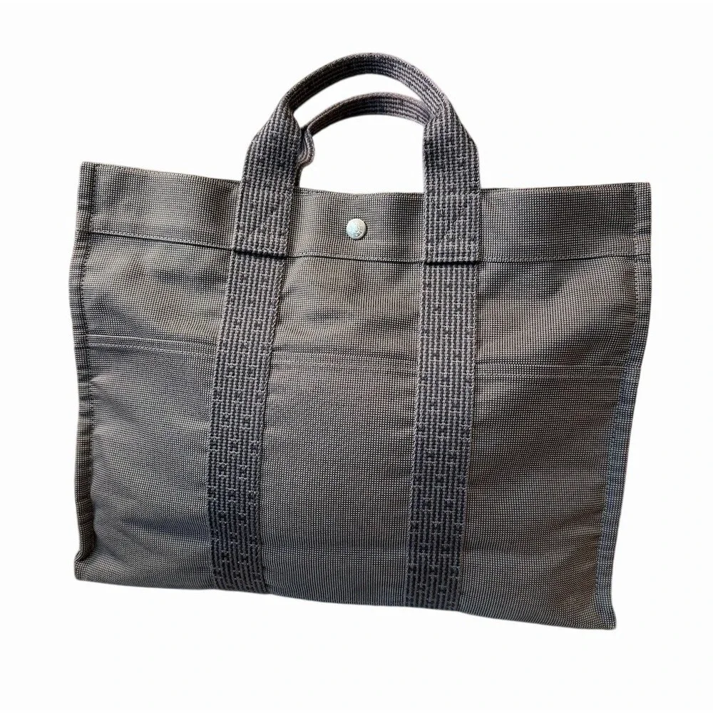Hermes Grey Herline MM Tote Bag  Medium Zip Top With Snaps