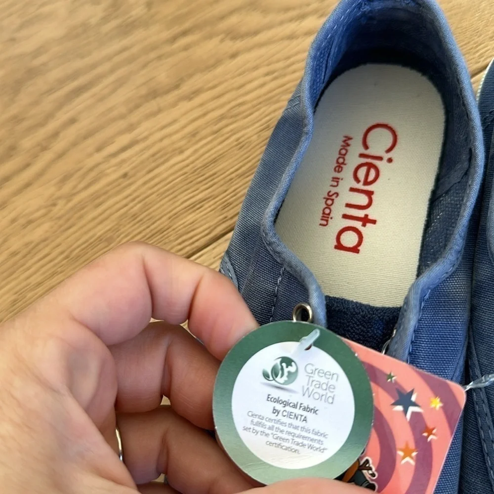 Cienta laceless slip