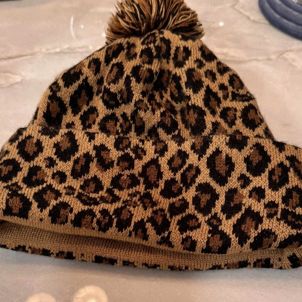 N/A stylish leopard
